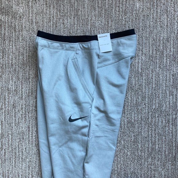 New Men's Small Nike Pro Dri Fit Fleece Joggers Tapered Sweatpants Gray - Picture 3 of 6